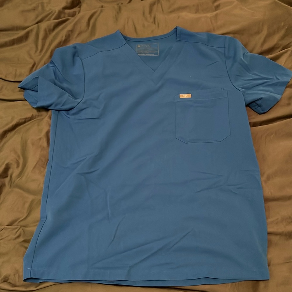 Figs scrub top men medium blue